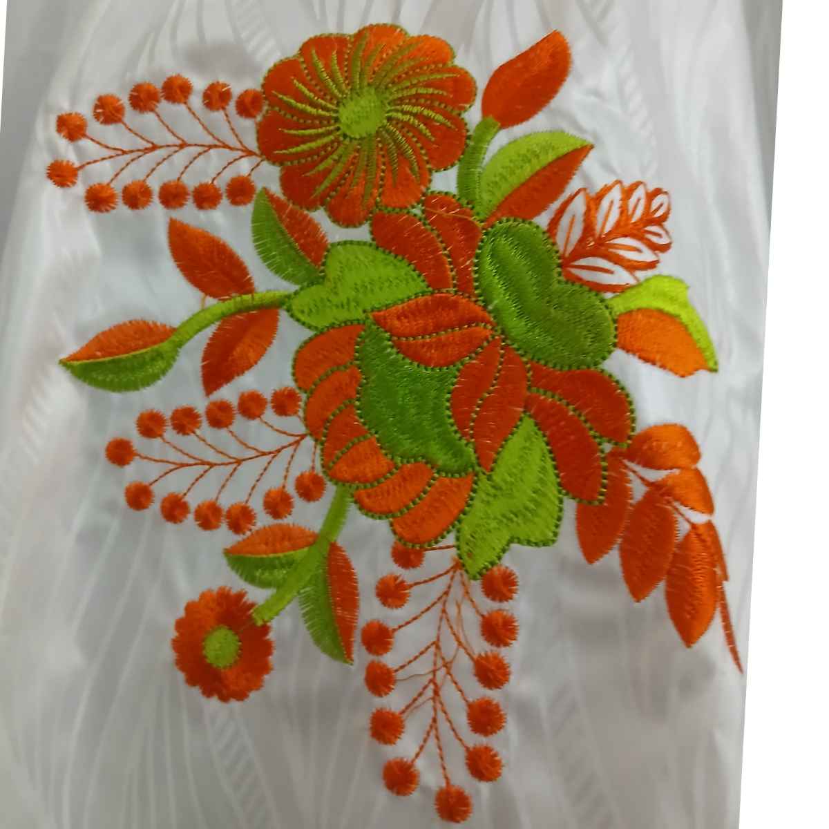 Boubou femme blanc brodé élégant, robe traditionnelle mariage broderie orange