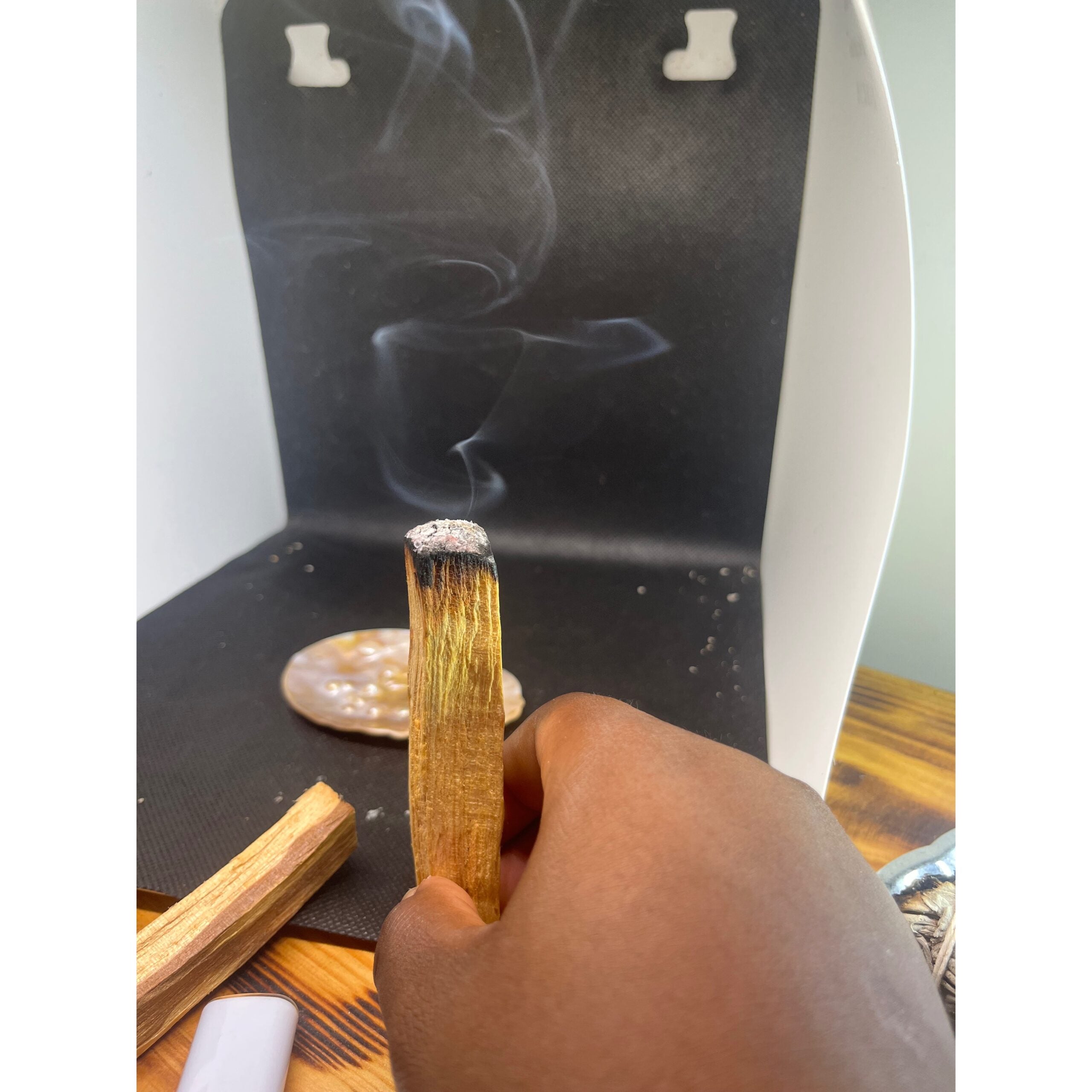 Palo Santo Californien sur support en nacre