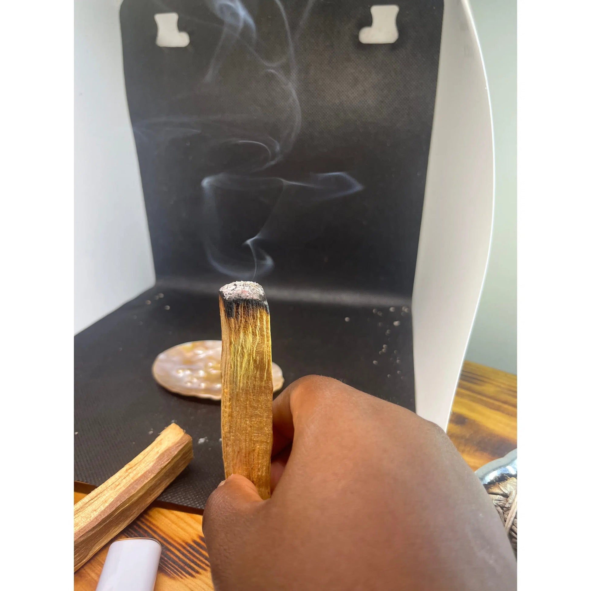 Palo Santo Californien sur support en nacre