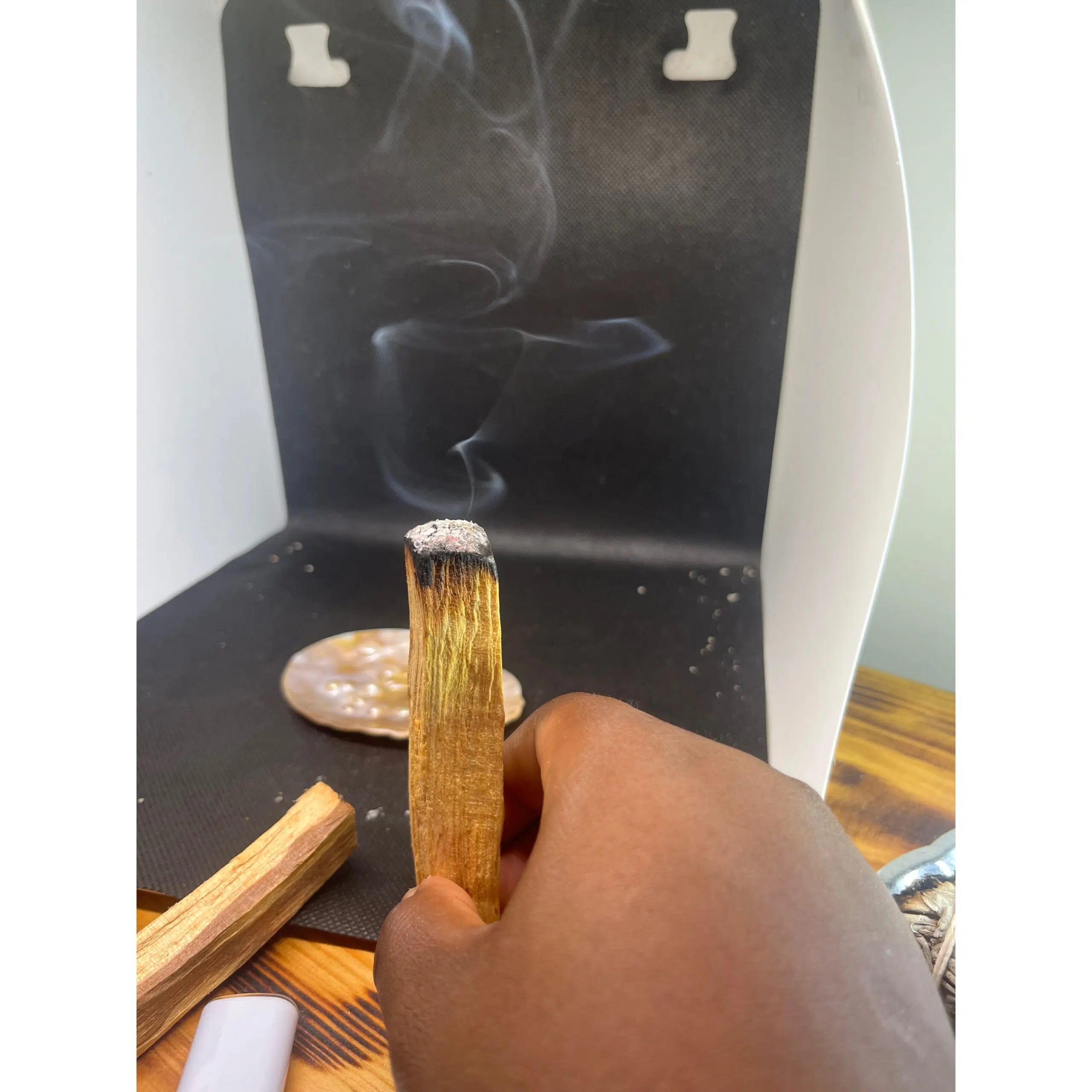 Palo Santo Californien sur support en nacre