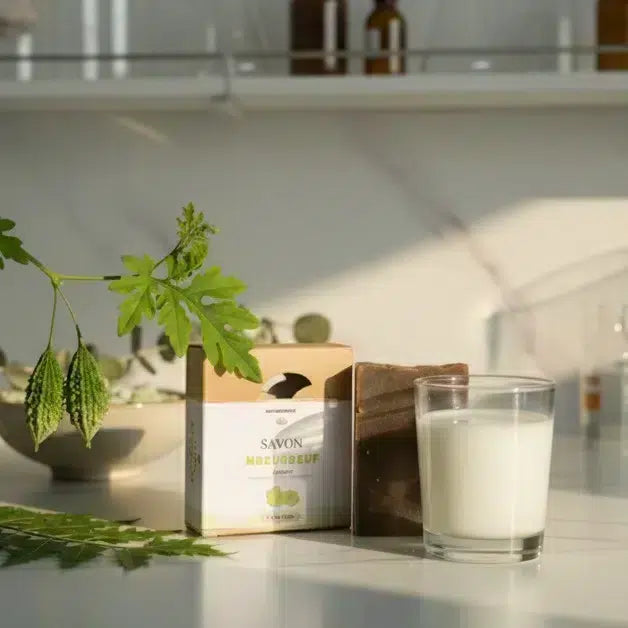 Savon apaisant aux concombre amer, lait de chèvre et huile de neem