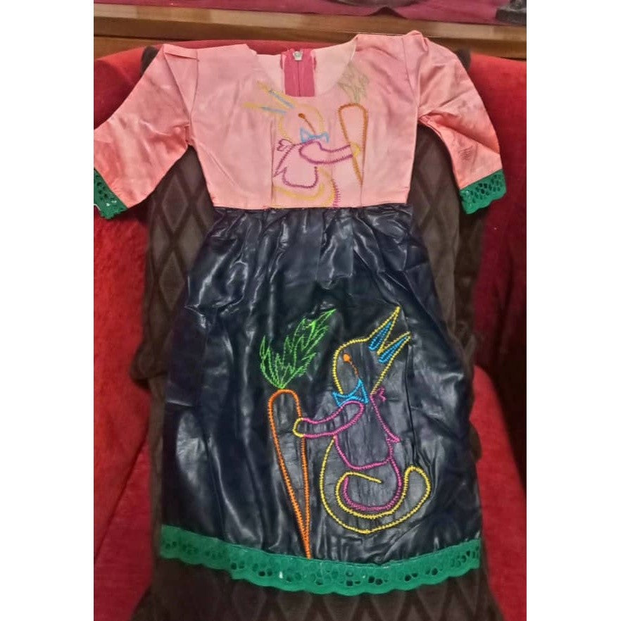 Robe fille cérémonie noire saumon brodée