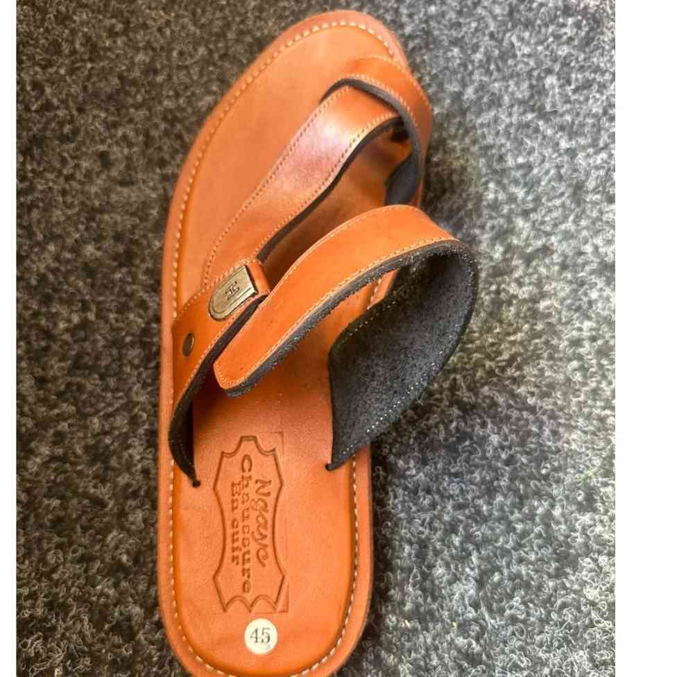 Sandale cuir homme marron, élégante et confortable, pointure 45