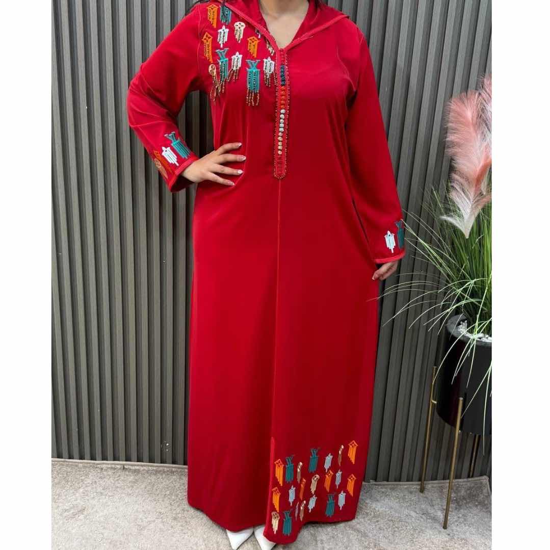 Abaya marocaine femme brodée, robe longue fluide et élégante multicolore