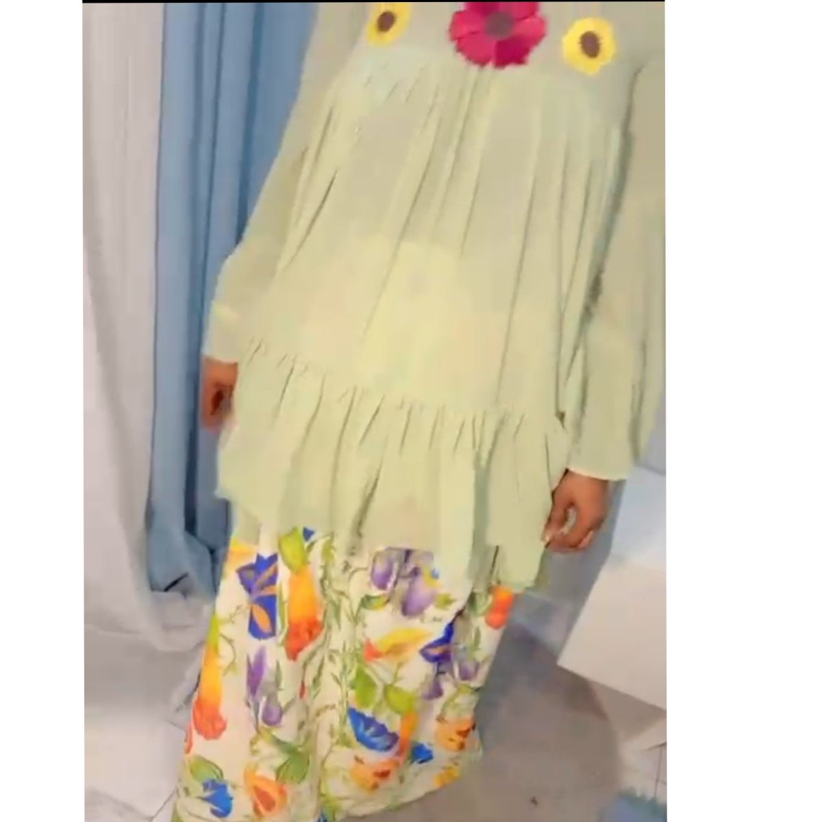 Ensemble femme haut et pagne vert chic et élégant