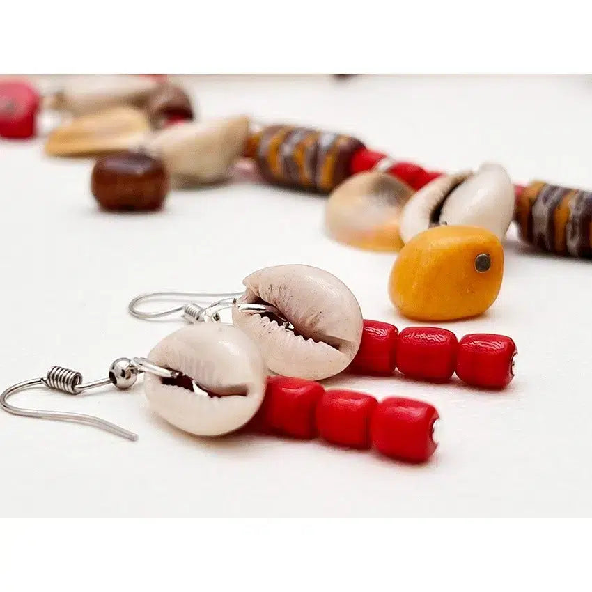 Collier cauris artisanal et boucles d’oreilles Cauria – Bijoux ethniques femme