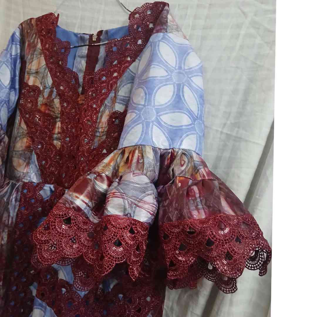 Robe bohème chic femme longue patchwork dentelle bordeaux bleu ethnique