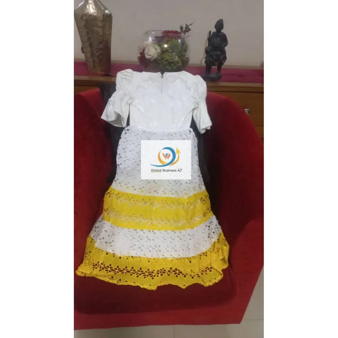 Robe cérémonie fille jaune dentelle élégante