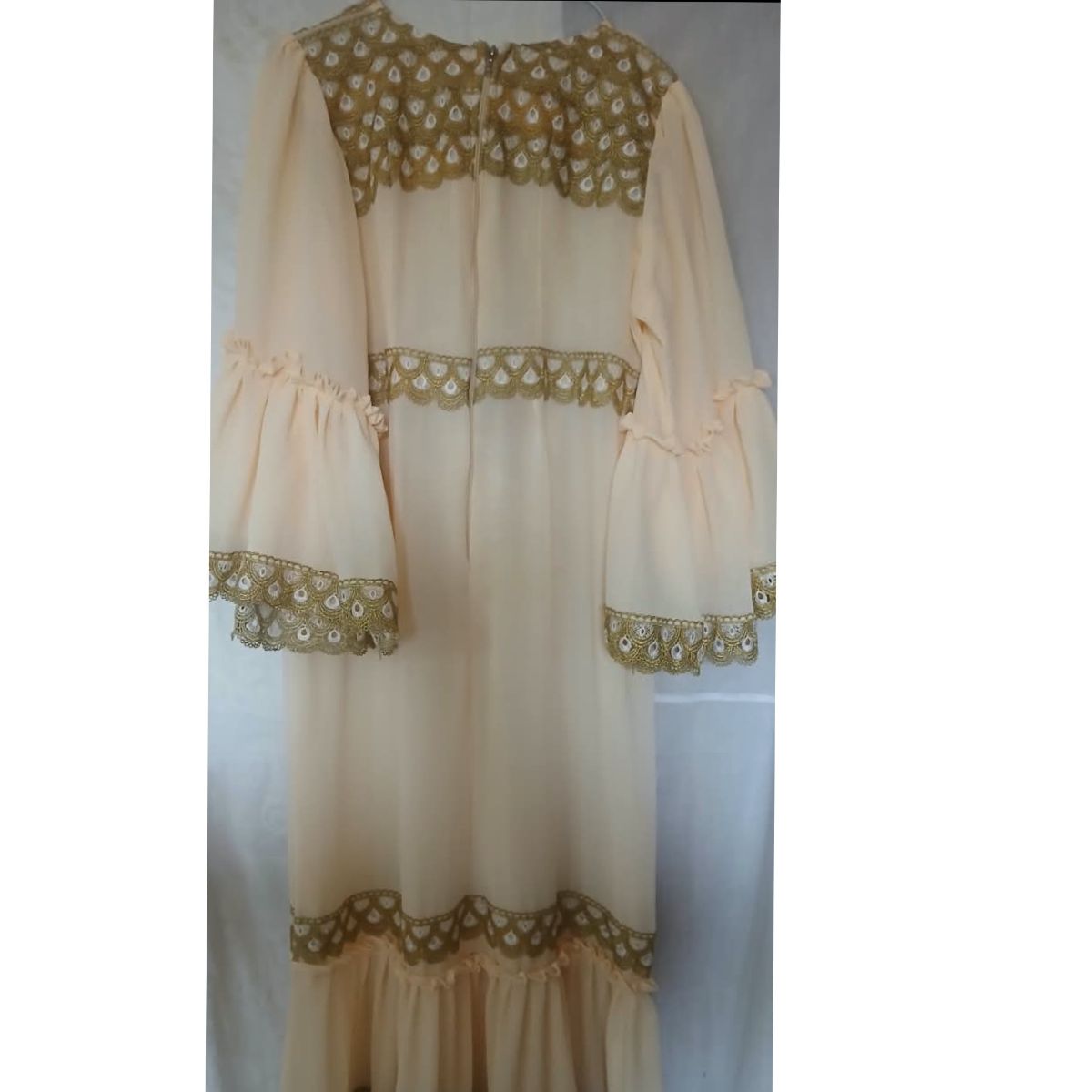 Robe femme en chiffon avec garnitures