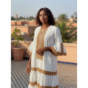 Robe broderie anglaise femme blanche et marron, élégante et chic manches bouffantes