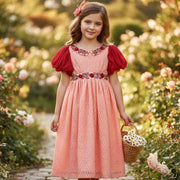 robe enfant corail élégance artisanale pour mariage chic