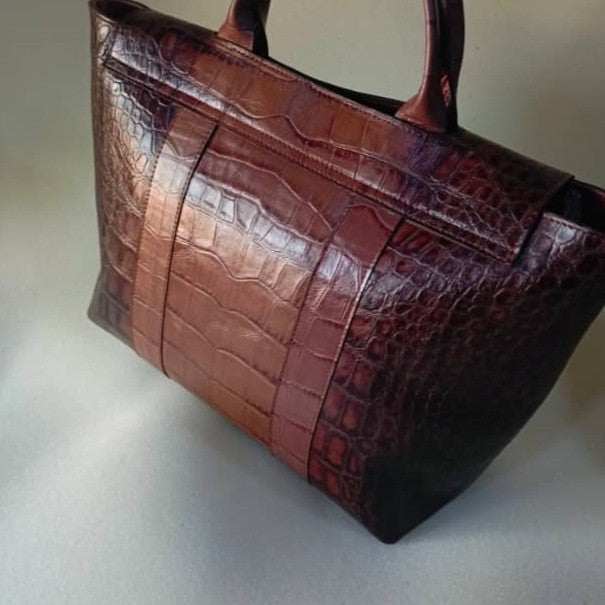 Sac à main cuir femme fait main marron, croix Agadez, style croco luxe