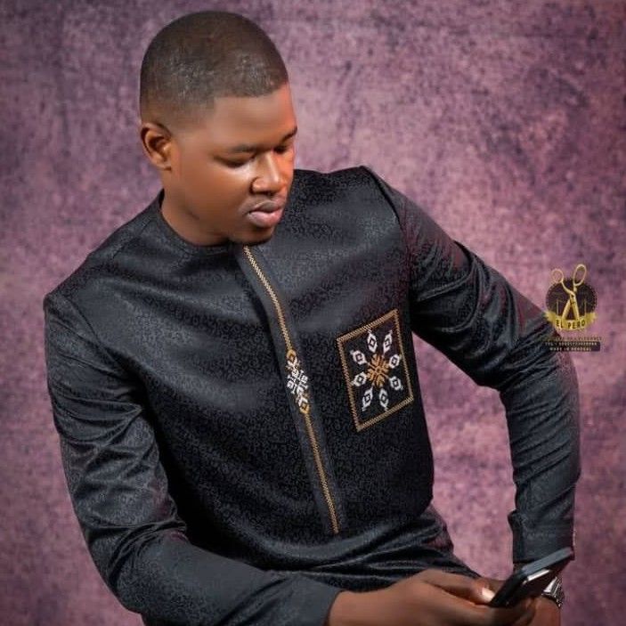 Vetement africain homme chic – Chemise africaine élégante coton brodée