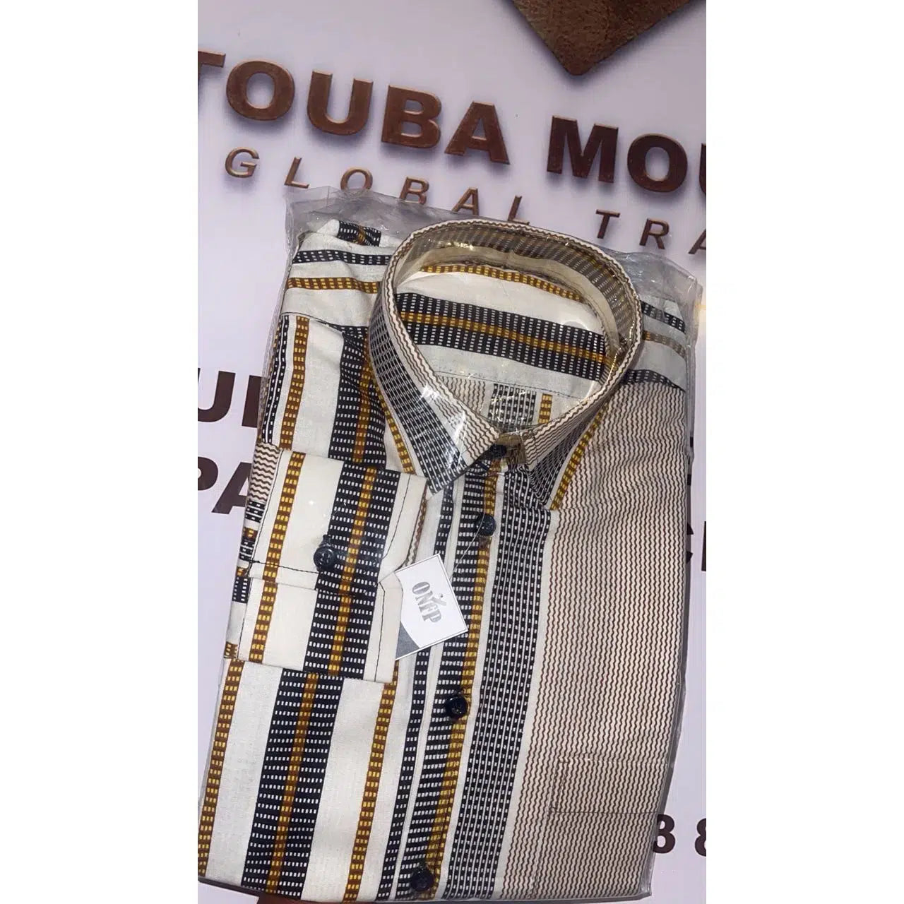 chemise rayée homme élégante pour un look chic et moderne