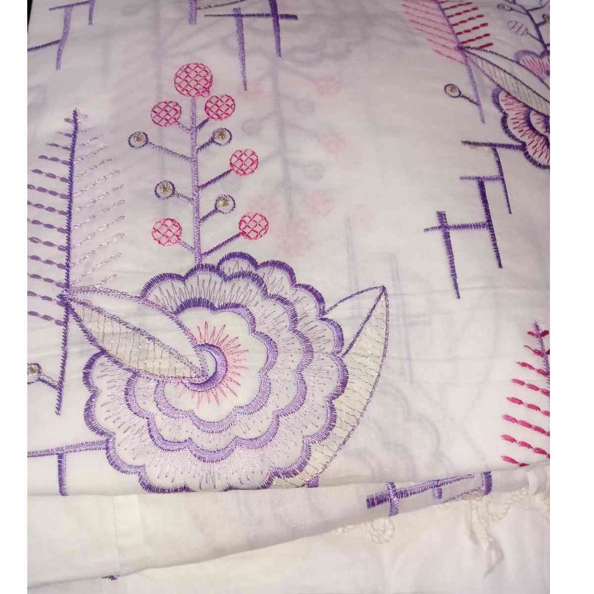 Robe boubou sénégalaise femme avec foulard, broderie mauve, Grand Dakar