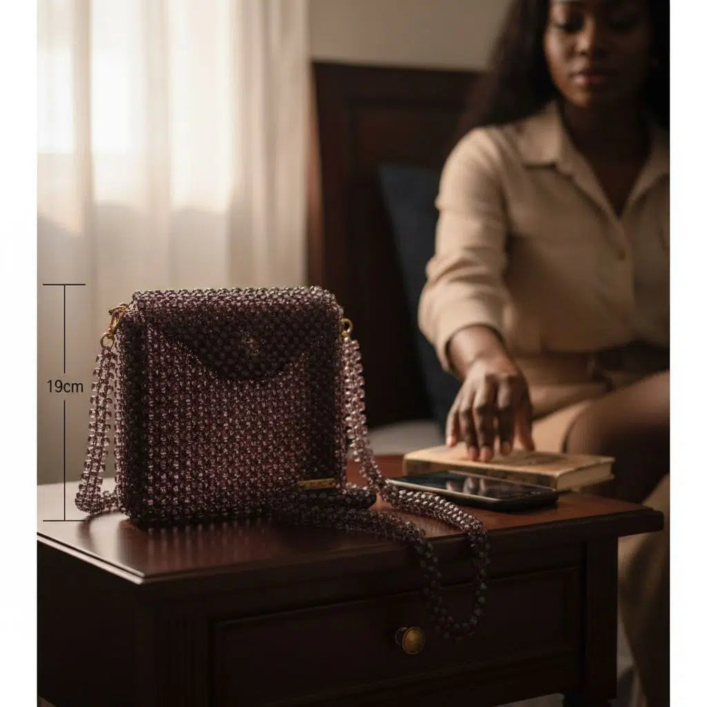 Sac à main vintage en perles noir transparent