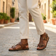 Sandale homme cuir marron et noir élégante, confortable et casual chic