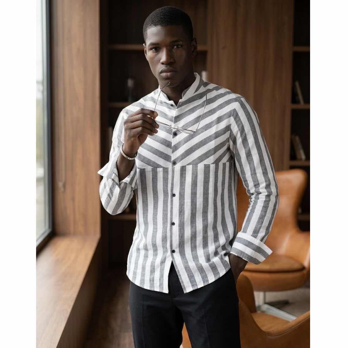Chemise homme élégante rayée gris et blanc col mao coupe ajustée chic