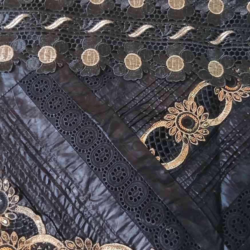 Ensemble bazin thioup femme noir brodé doré, tenue africaine élégante