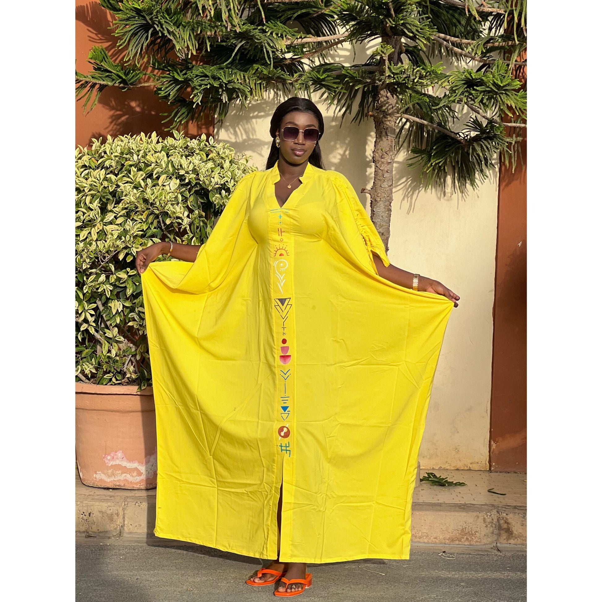 Tunique rouge femme artistique – Caftan élégant peint à la main