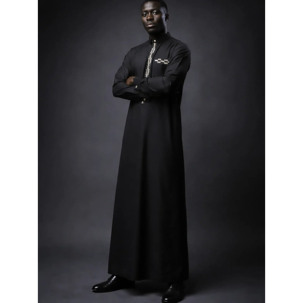 Jalaba homme élégante avec pantalon, ensemble traditionnel chic et moderne