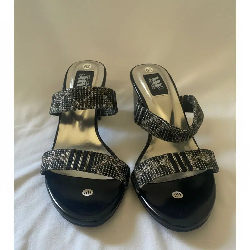 Talons en pagne noir chic – sandales élégantes à talon carré femme