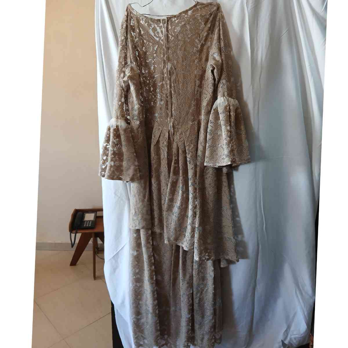 Robe femme dentelle beige longue bohème