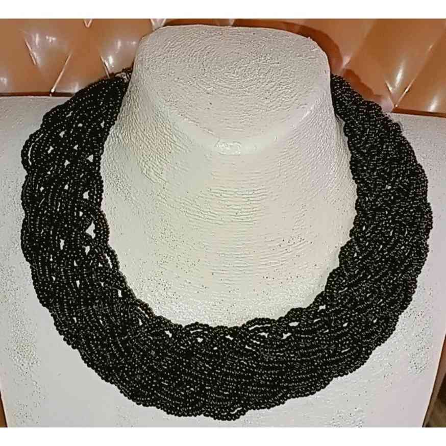 Collier perles noires ethnique femme