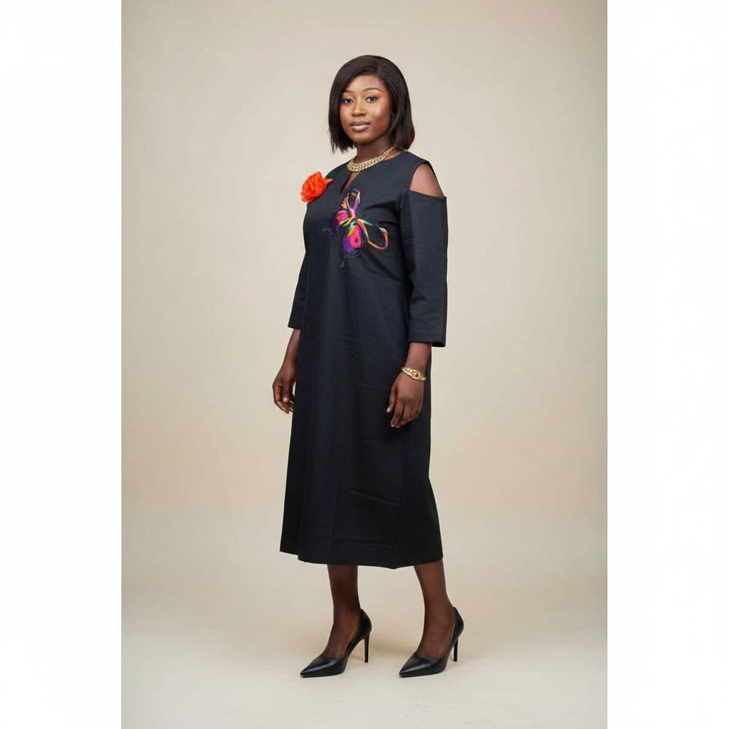 Robe noire à motifs femme élégante, broderie papillon, manches longues chic