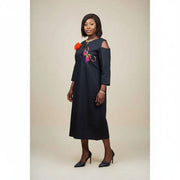 Robe noire à motifs femme élégante, broderie papillon, manches longues chic