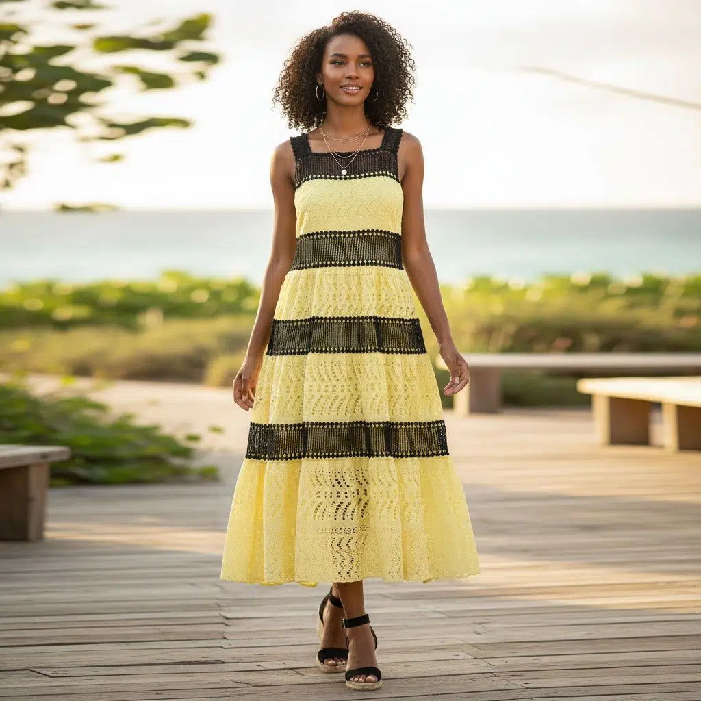 Robe brodée anglaise femme jaune et noir avec dentelle ajourée