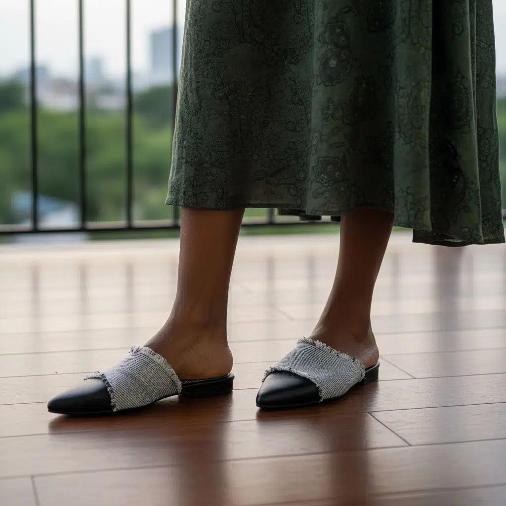 Sandale femme pagne tissé noir – chaussure plate élégante et confortable