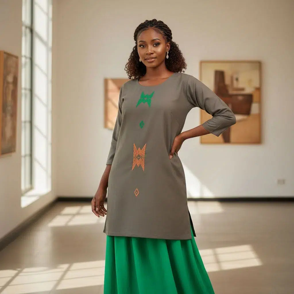 Robe brodée femme élégante et jupe coton, ensemble artisanal coloré