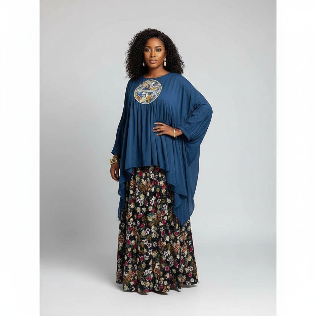 Tunique femme en bleu marine et fleurs (taille L)