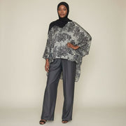 Ensemble pantalon femme élégant noir et gris, coupe ample et fluide chic
