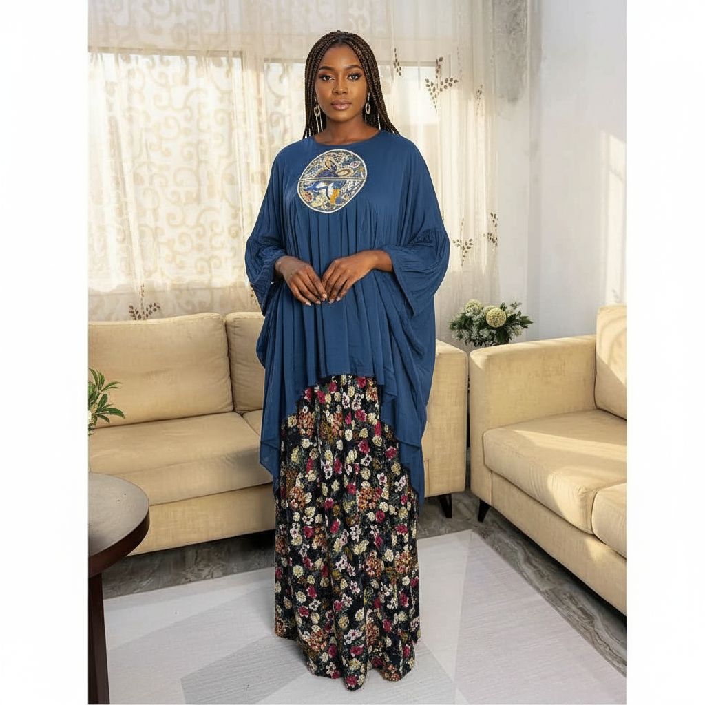 Tunique femme en bleu marine et fleurs (taille L)