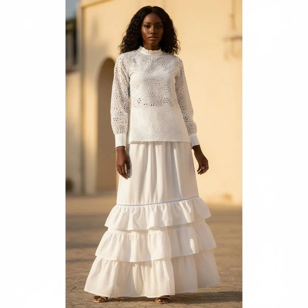 Robe bohème brodée blanche femme en broderie anglaise à volants