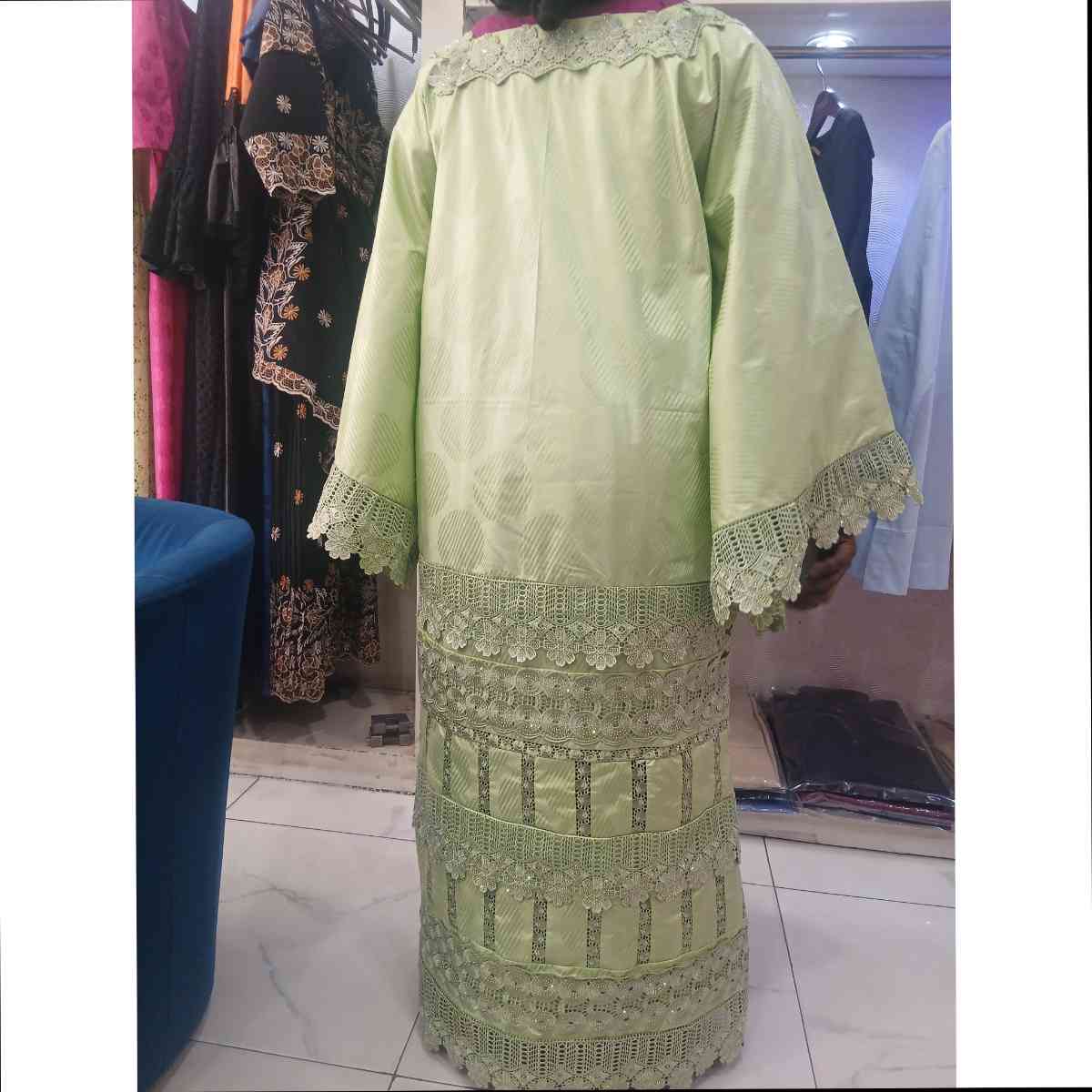 Robe Geztner verte élégante femme, longue cérémonie dentelle satinée