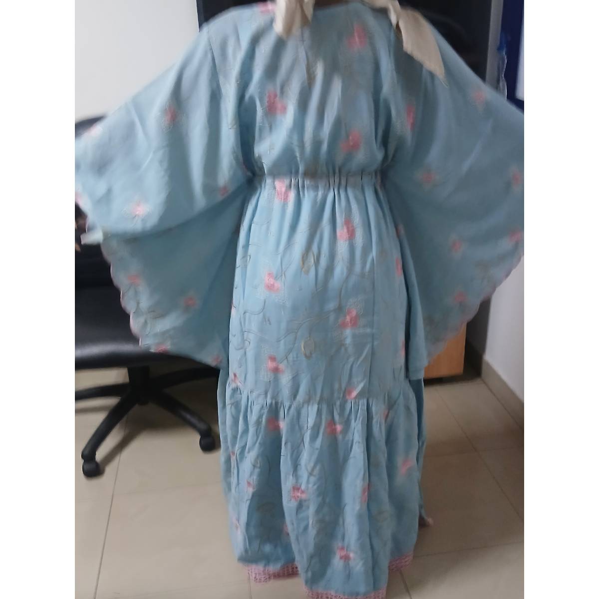 Robe femme coton brodé longue bohème chic, élégante et colorée