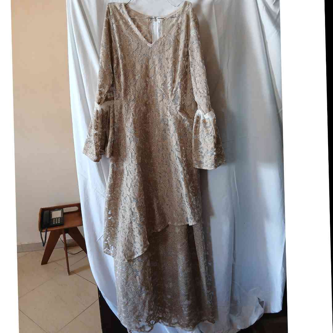 Robe femme dentelle beige longue bohème