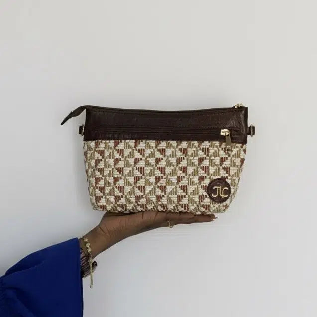 Sac pochette raphia chic noir et beige