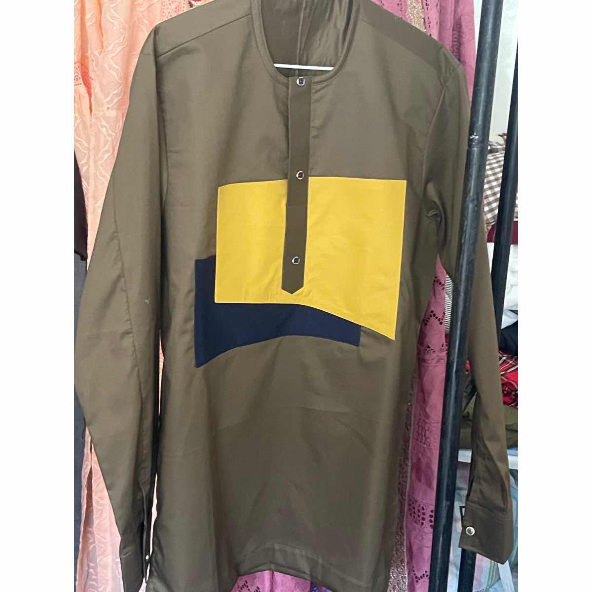 Chemise homme moderne kaki coton avec manches longues