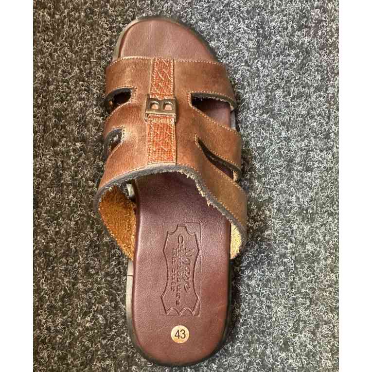 Sandale cuir homme marron Ngaye – élégante, confortable et artisanale