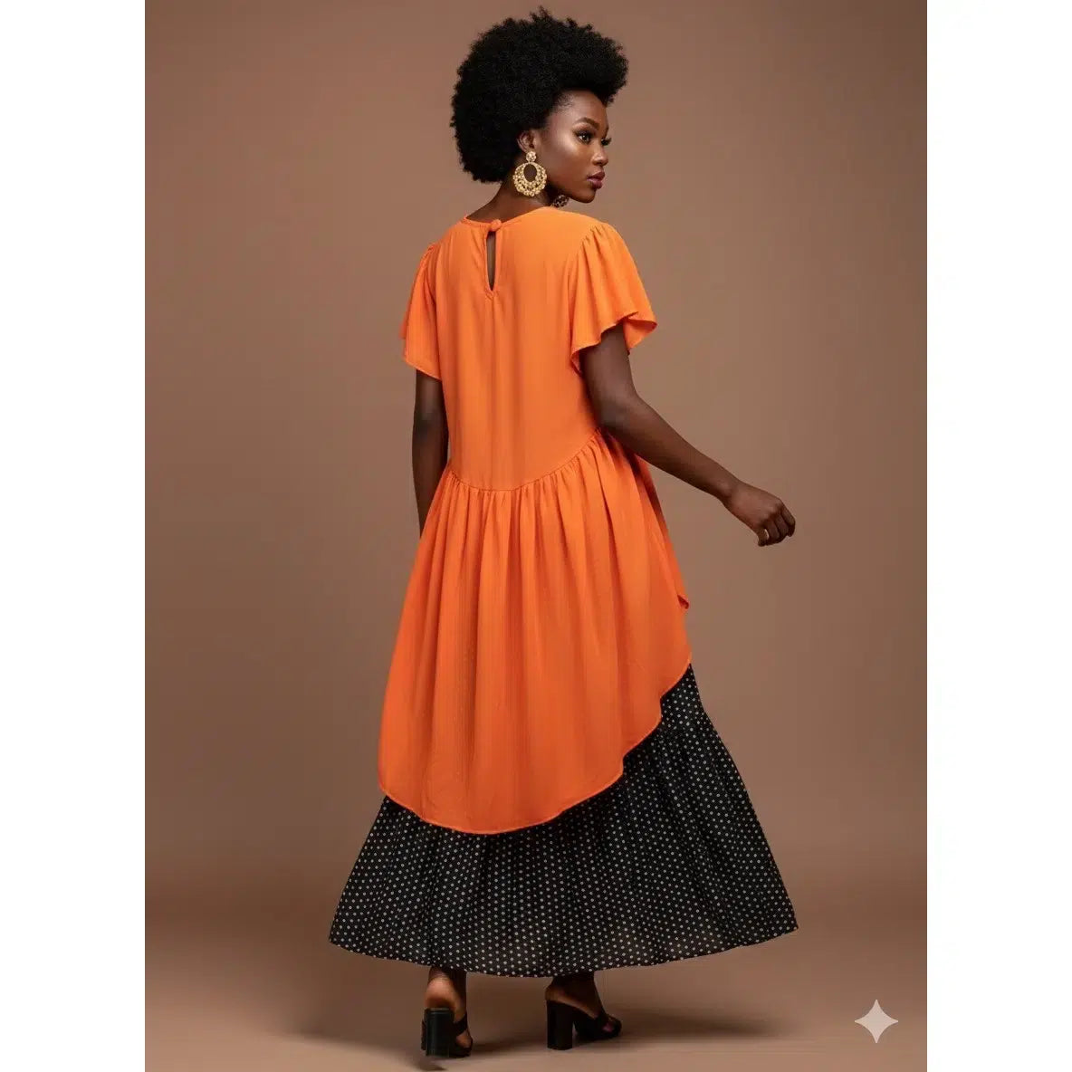 Robe volant en cotton et haut orange en chiffon de crèpe