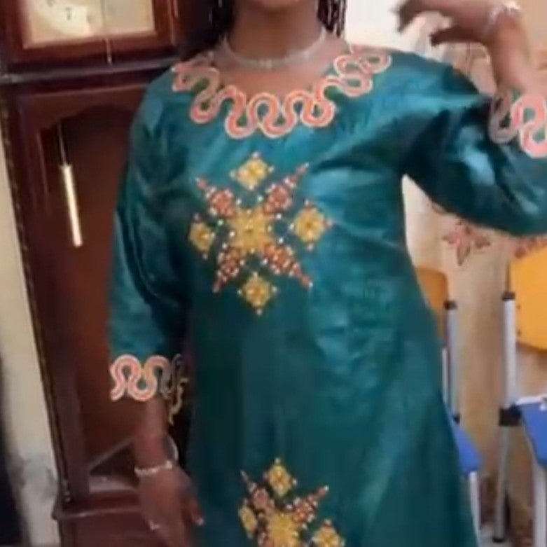 Robe femme en geztner thioup avec broderie