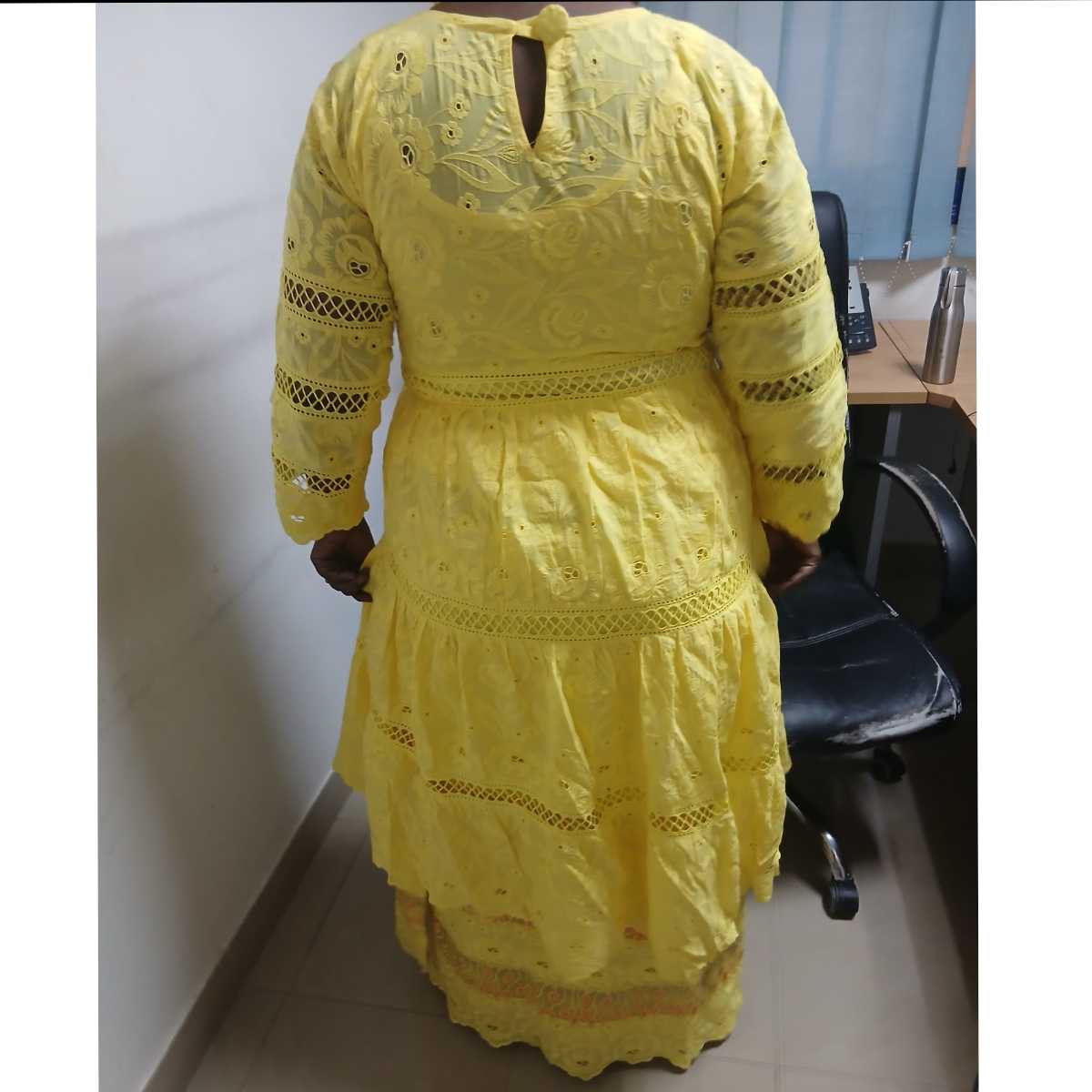 Ensemble femme brodé élégant, tenue longue ajourée cérémonie multicolore