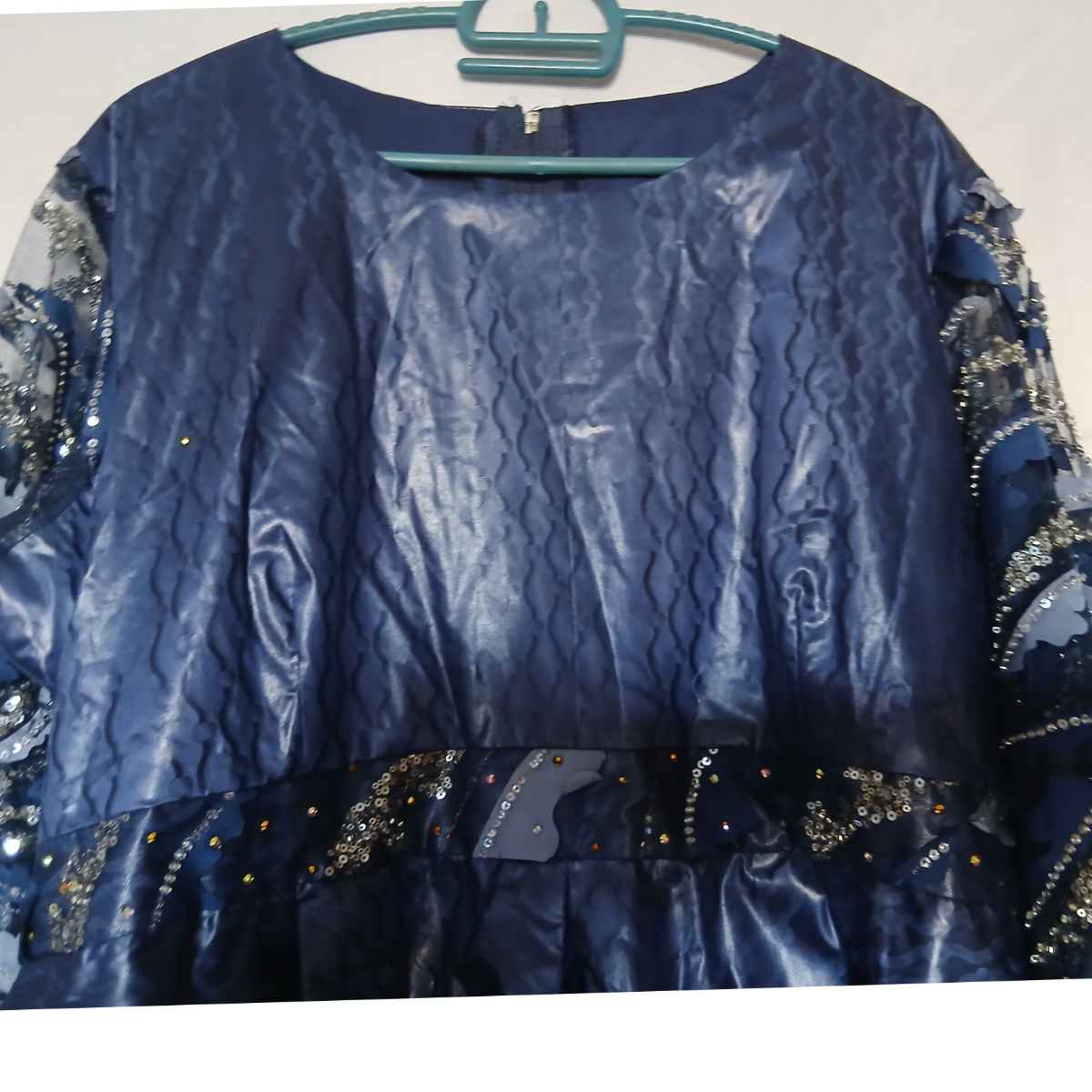 Ensemble jupe et haut femme bleu marine en bazin dentelle élégant cérémonie