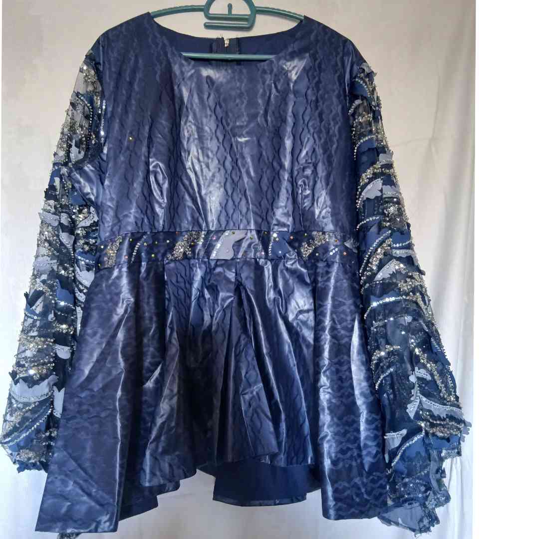 Ensemble jupe et haut femme bleu marine en bazin dentelle élégant cérémonie