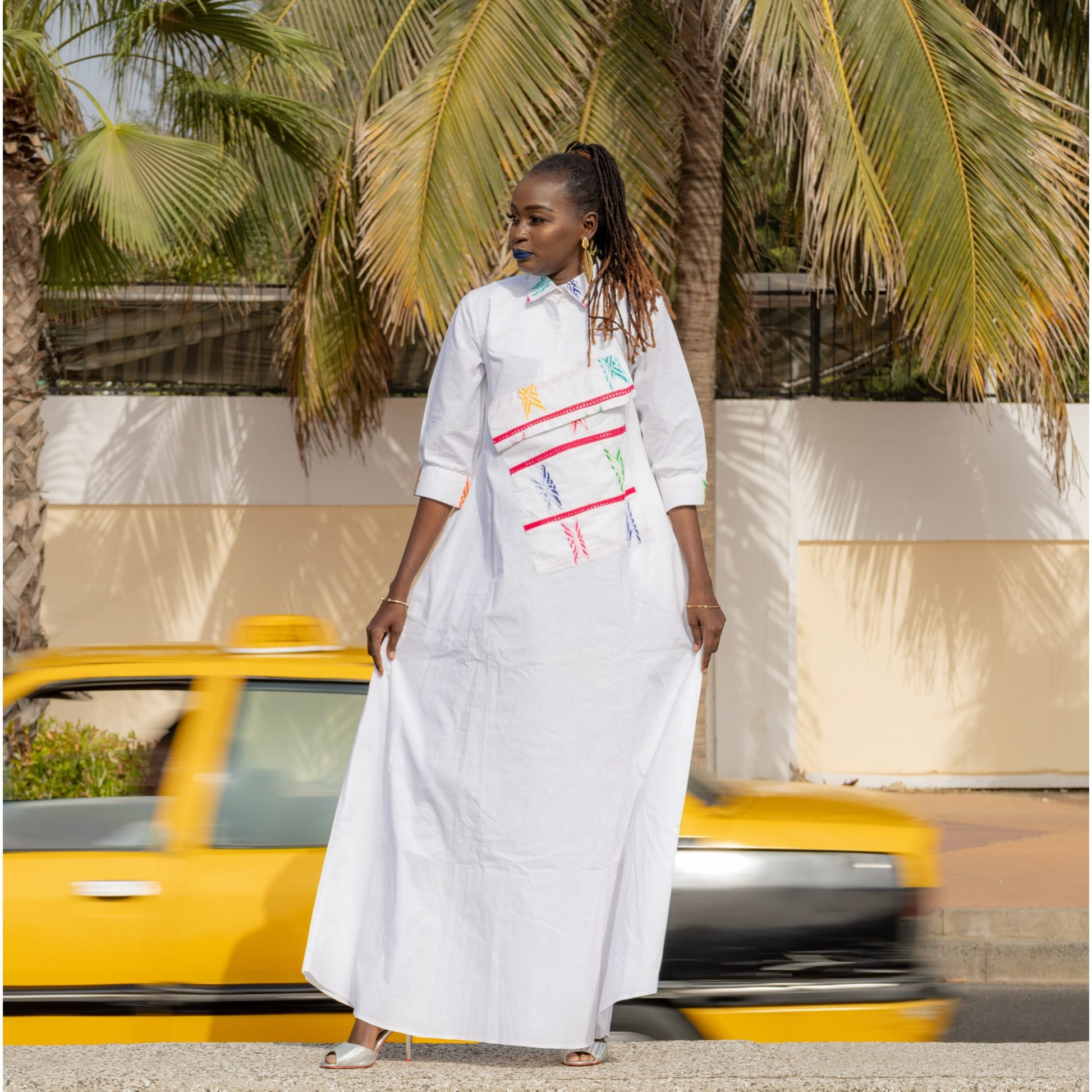 Robe Maxi Éclat Brodée Blanche - Élégance et Confort