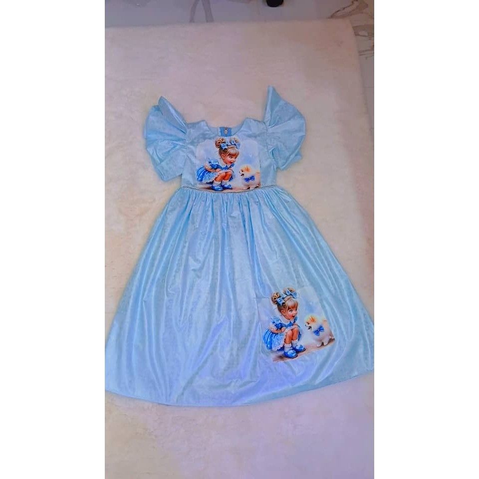 Robe fille 3 ans bleue satinée, manches bouffantes, imprimé chien élégant